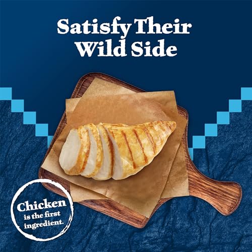 Blue Buffalo Wilderness Crunchy Cat Treats, Grain-Free Treats for Cats Made with Natural Ingredients, Great for Training, Tasty Chicken Flavor