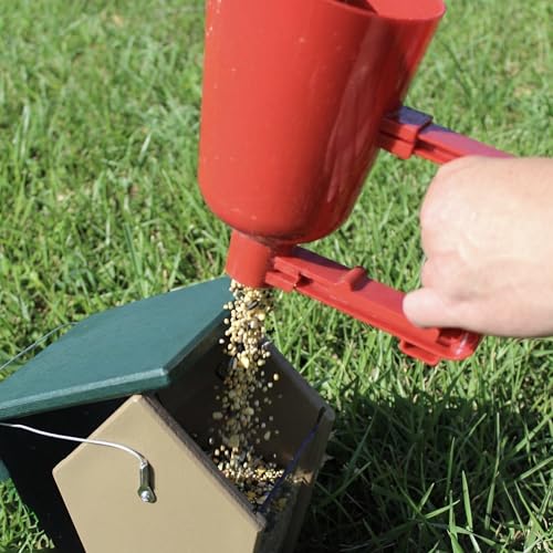 Bird Seed Scoop, Quick Release Plastic Scoop for Ease in Filling Bird Feeders, Holds 4 Cups of Seed
