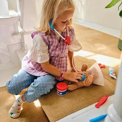 Melissa & Doug Examine and Treat Pet Vet Play Set, 24-Piece Animal Doctor Playset with Dog & Cat Plushies, Pet Doctor Kit & Accessories, Preschool