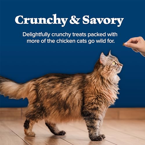 Blue Buffalo Wilderness Crunchy Cat Treats, Grain-Free Treats for Cats Made with Natural Ingredients, Great for Training, Tasty Chicken Flavor