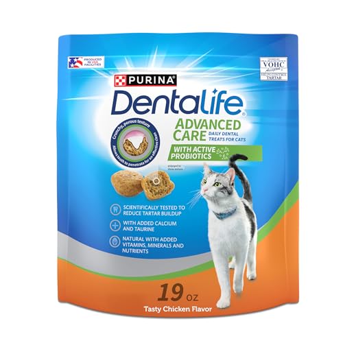 Purina DentaLife Made in USA Facilities Cat Dental Treats, Tasty Chicken Flavor - 19 oz. Pouch